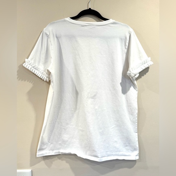 🔥Vineyard Vines White T-Shirt with Ruffled Sleeves🔥 - Picture 2 of 6